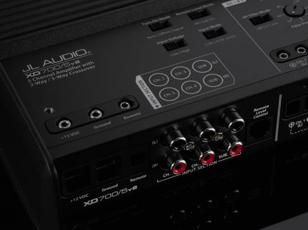 JL Audio XD700/5v2
5-channel car amplifier — 75 watts RMS x 4 at 4 ohms + 300 watts RMS x 1 at 2 ohms - Image 7